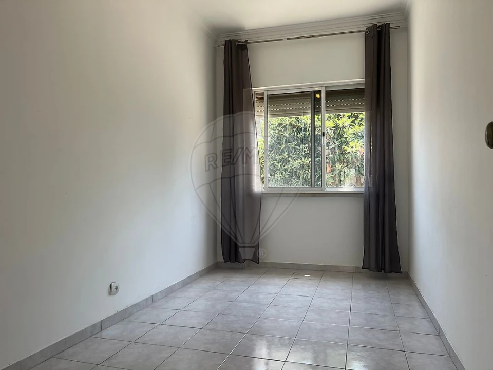 Apartamento T2 para Venda em Almada, Cova da Piedade, Pragal e Cacilhas Foto 11