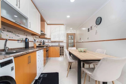 Apartamento T3 para Venda em Vialonga