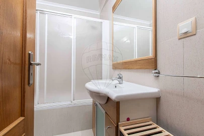 Apartamento T3 para Venda em Vialonga
