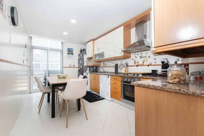 Apartamento T3 para Venda em Vialonga