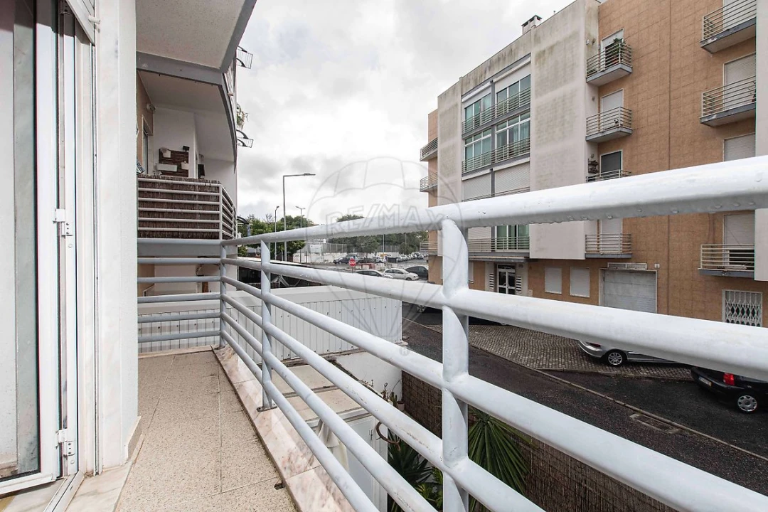 Apartamento T3 para Venda em Vialonga Foto 12