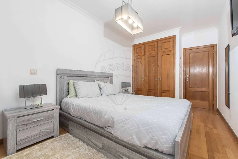 Apartamento T3 para Venda em Vialonga Foto 11