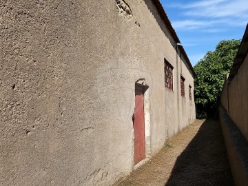 Armazém para Venda em Almargem do Bispo, Pêro Pinheiro e Montelavar