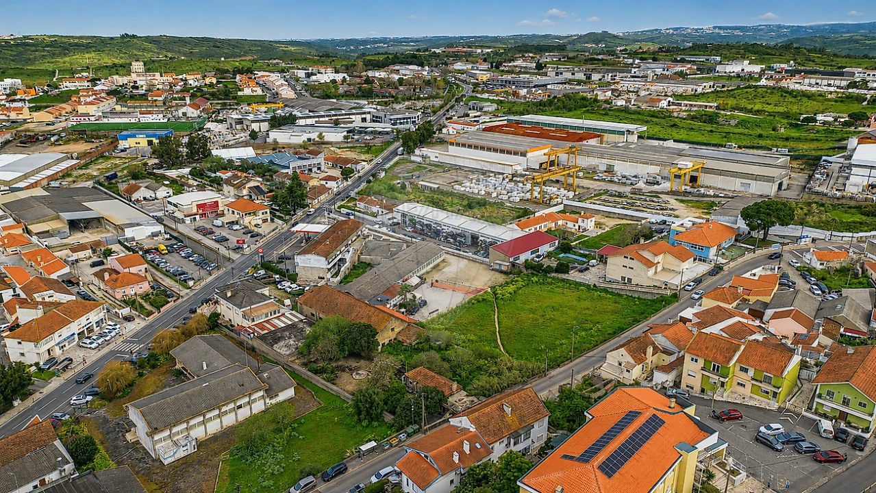Armazém para Venda em Almargem do Bispo, Pêro Pinheiro e Montelavar Foto 6