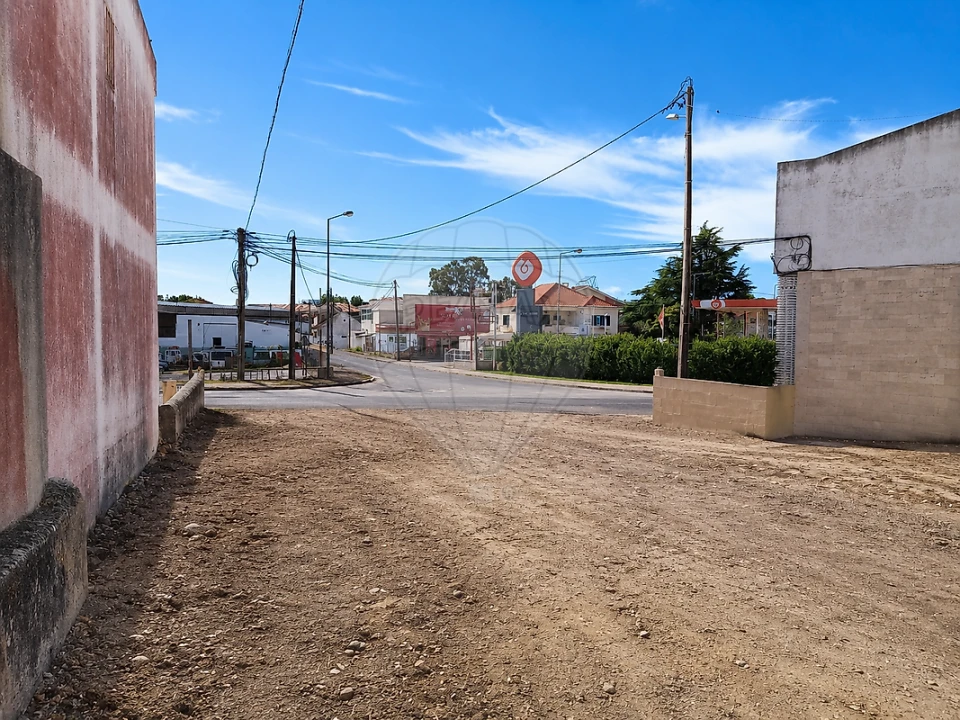 Armazém para Venda em Almargem do Bispo, Pêro Pinheiro e Montelavar Foto 1