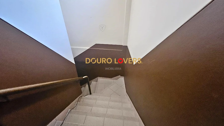 Negócio para Arrendamento em Arcozelo Foto 8