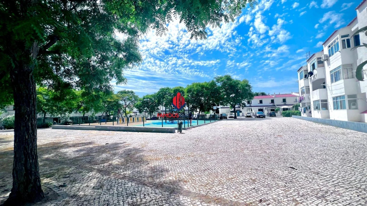 Apartamento T2 para Venda em Ferreiras Foto 23