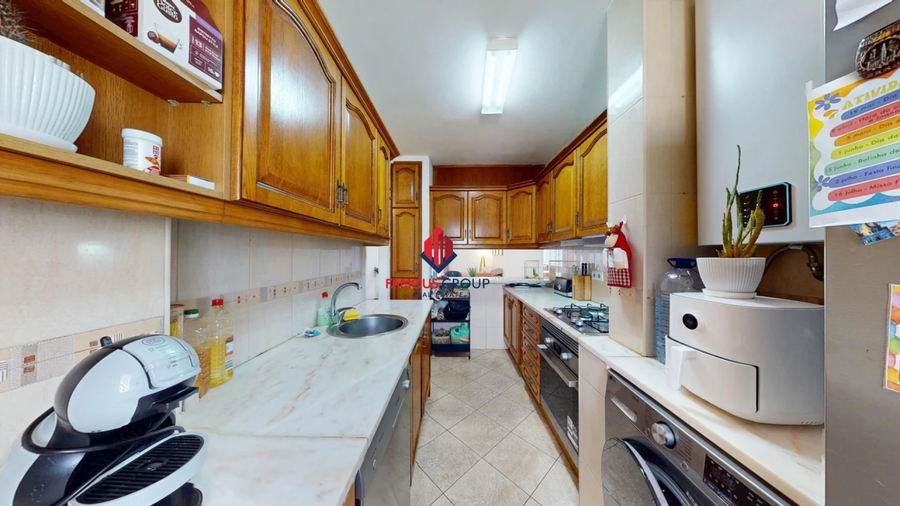 Apartamento T2 para Venda em Ferreiras Foto 3