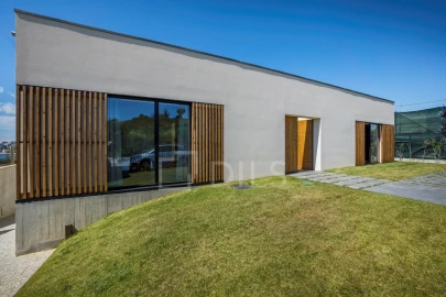 Moradia T4 para Venda em Canidelo