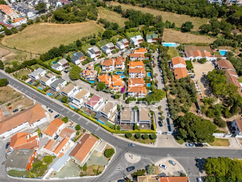Moradia T5 para Venda em Alcabideche Foto 46