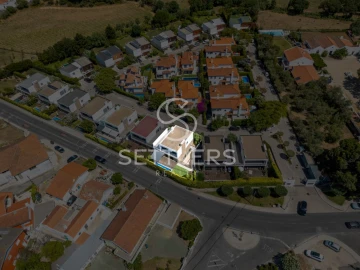 Moradia T5 para Venda em Alcabideche