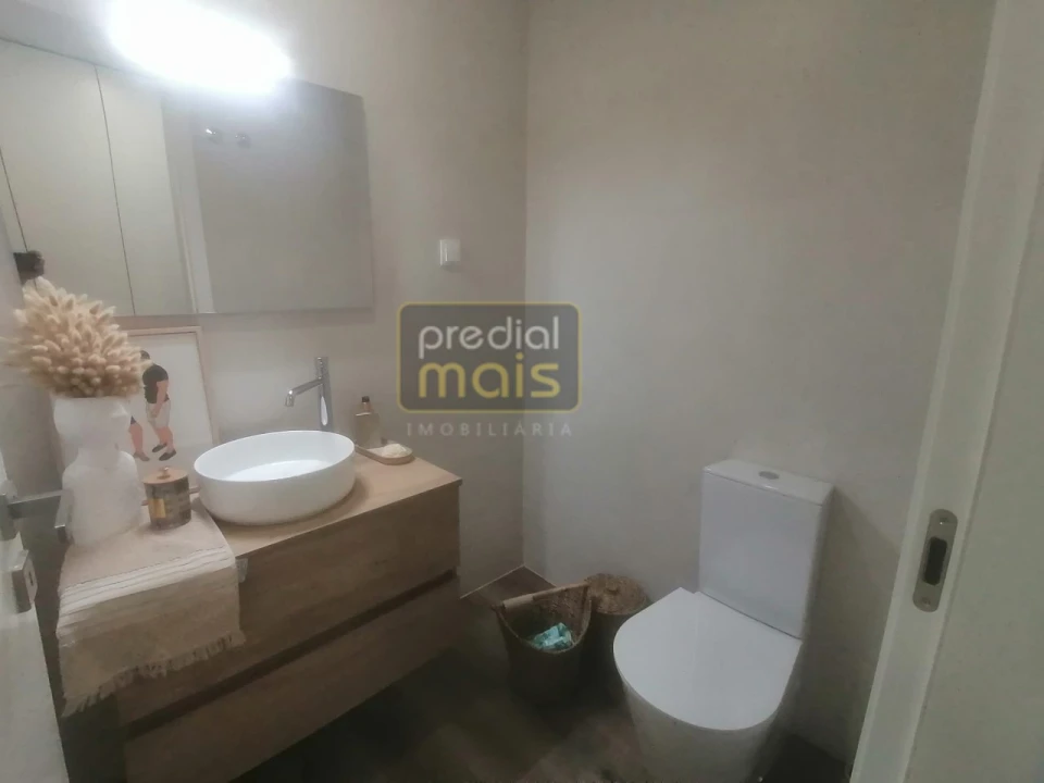 Apartamento T3 para Venda em Lousado Foto 7