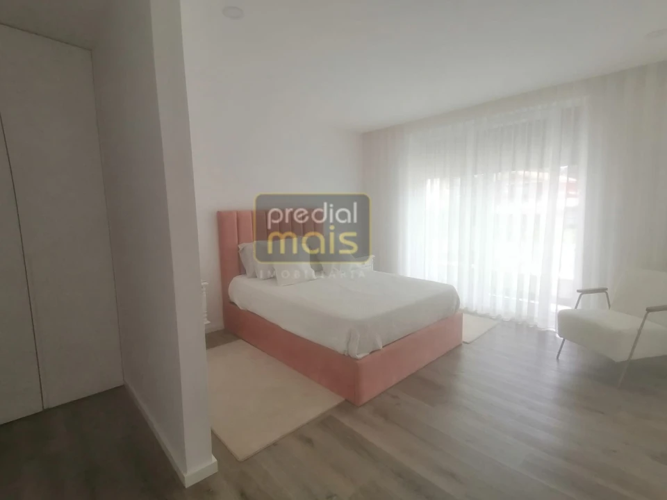 Apartamento T3 para Venda em Lousado Foto 10