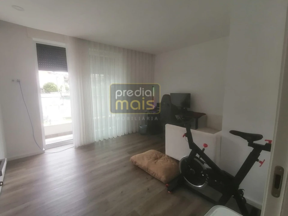 Apartamento T3 para Venda em Lousado Foto 17