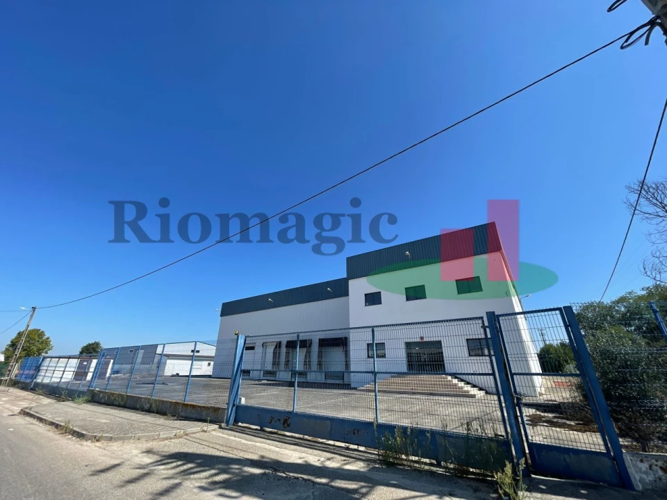 Armazém para Venda em Alpiarça Foto 1