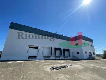 Armazém para Venda em Alpiarça