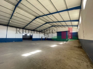 Armazém para Venda em Alpiarça