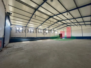 Armazém para Venda em Alpiarça