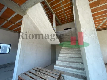 Armazém para Venda em Alpiarça