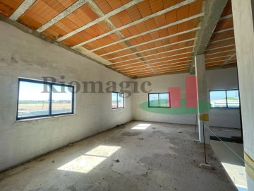 Armazém para Venda em Alpiarça
