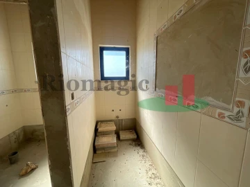 Armazém para Venda em Alpiarça