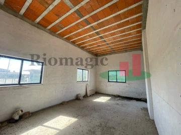 Armazém para Venda em Alpiarça