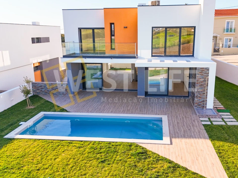 Moradia T4 para Venda em Ericeira Foto 1
