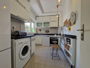 Apartamento T2 para Arrendamento em São Vicente