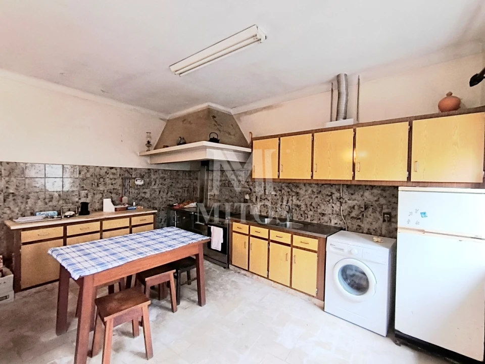 Moradia T2 para Venda em Mujães Foto 4