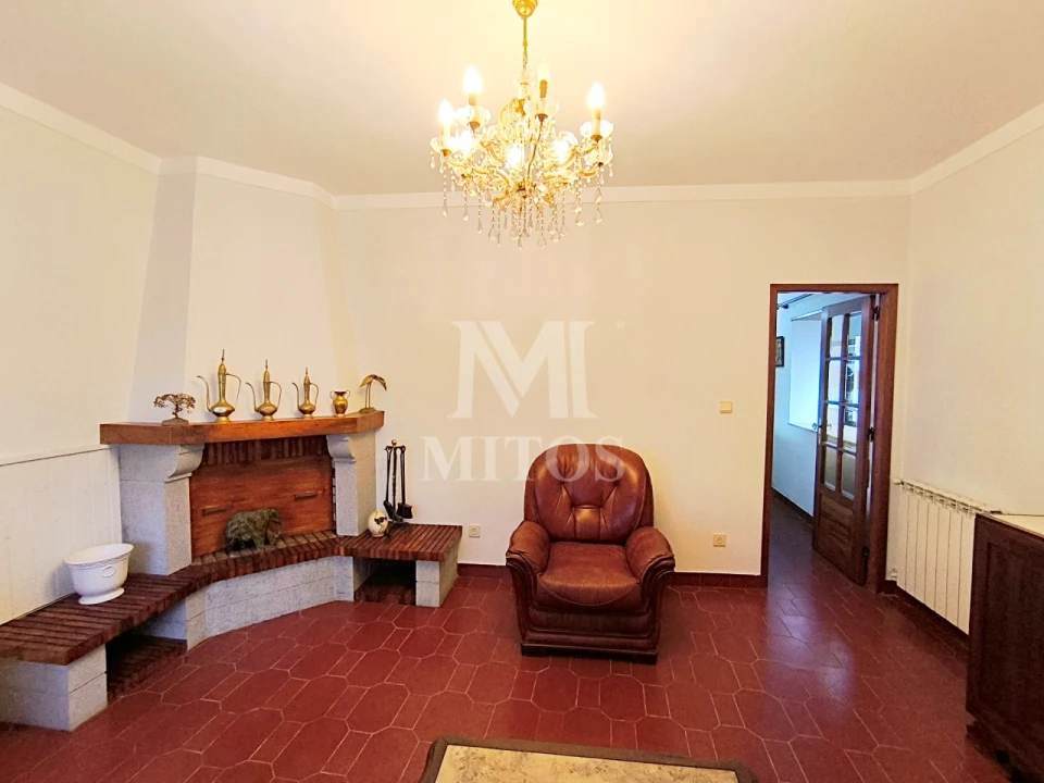 Moradia T2 para Venda em Mujães Foto 8
