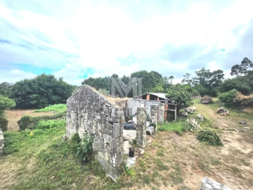 Moradia T4 para Venda em Freixieiro de Soutelo