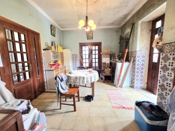 Moradia T4 para Venda em Freixieiro de Soutelo