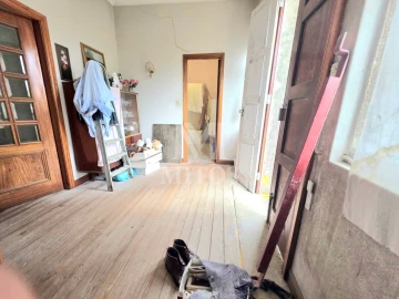 Moradia T4 para Venda em Freixieiro de Soutelo