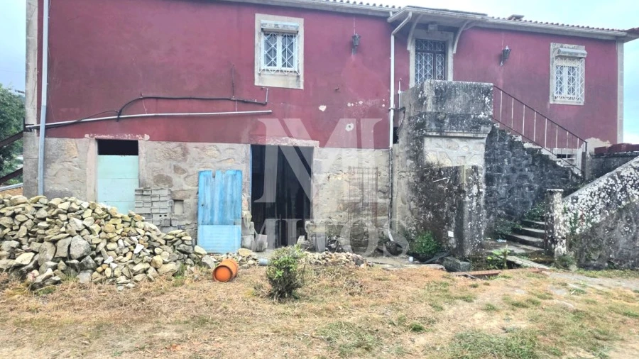 Moradia T4 para Venda em Freixieiro de Soutelo