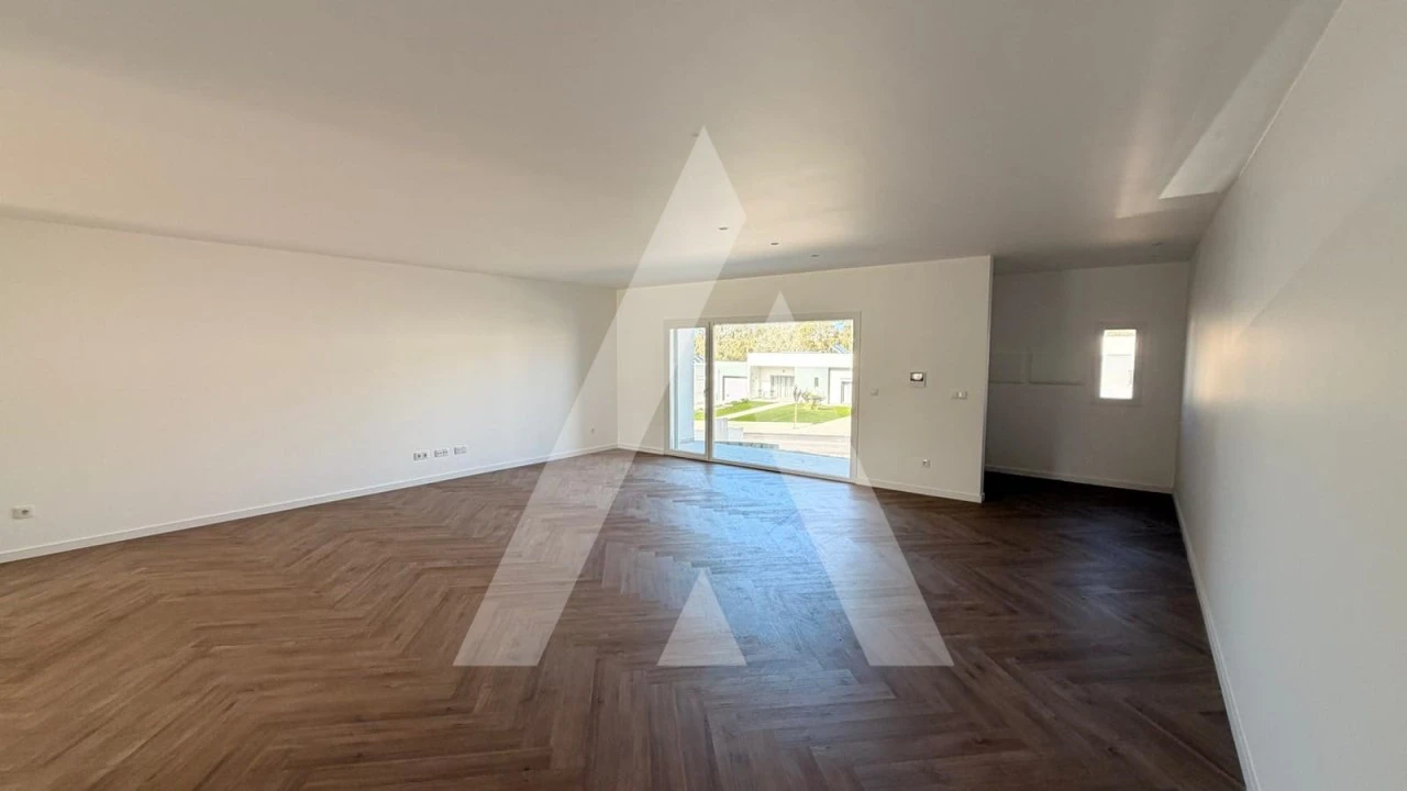 Moradia T4 para Venda em Leiria, Pousos, Barreira e Cortes Foto 18