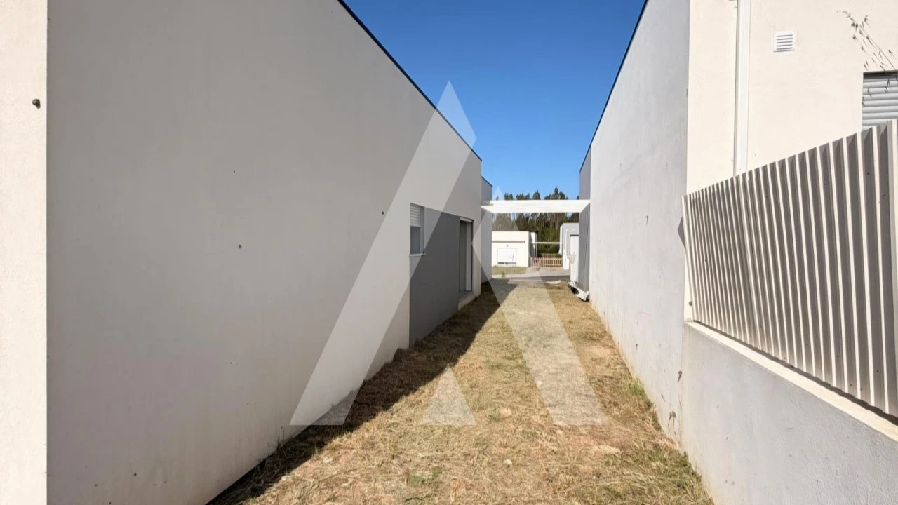 Moradia T4 para Venda em Leiria, Pousos, Barreira e Cortes Foto 43