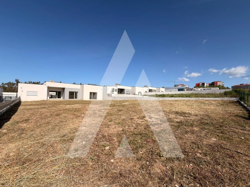 Moradia T4 para Venda em Leiria, Pousos, Barreira e Cortes Foto 49