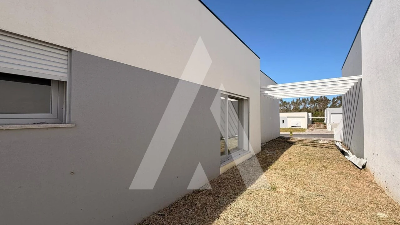 Moradia T4 para Venda em Leiria, Pousos, Barreira e Cortes Foto 52
