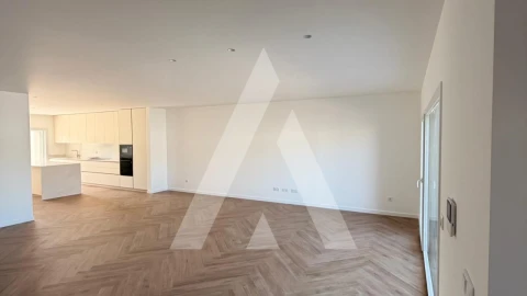 Moradia T4 para Venda em Leiria, Pousos, Barreira e Cortes