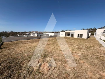 Moradia T4 para Venda em Leiria, Pousos, Barreira e Cortes