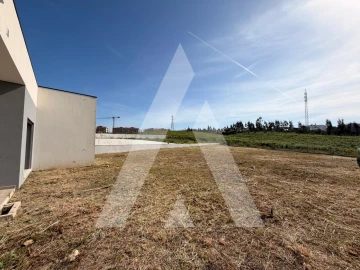Moradia T4 para Venda em Leiria, Pousos, Barreira e Cortes