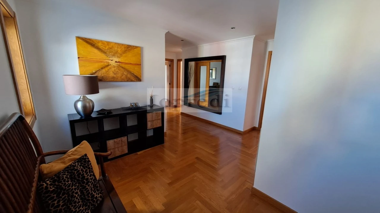 Apartamento T2 para Venda em Santa Maria e São Miguel, São Martinho, São Pedro Penaferrim Foto 18