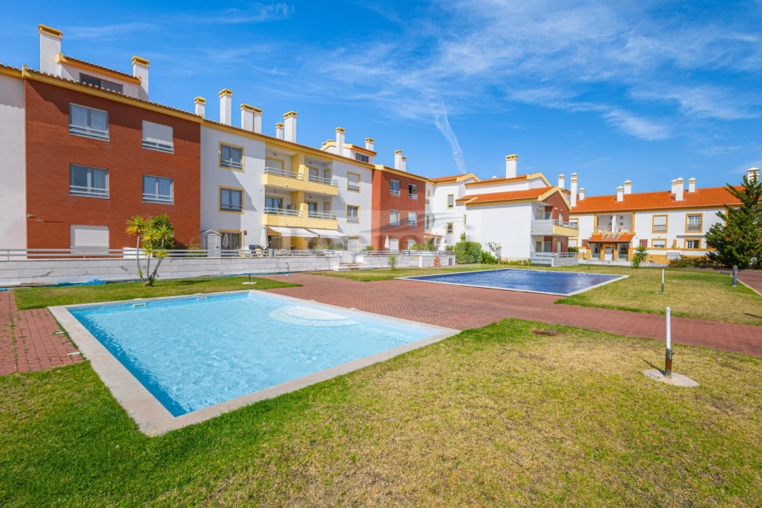Apartamento T2 para Venda em Santa Maria e São Miguel, São Martinho, São Pedro Penaferrim Foto 1