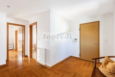 Apartamento T2 para Venda em Santa Maria e São Miguel, São Martinho, São Pedro Penaferrim