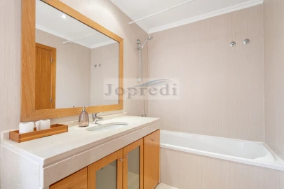 Apartamento T2 para Venda em Santa Maria e São Miguel, São Martinho, São Pedro Penaferrim