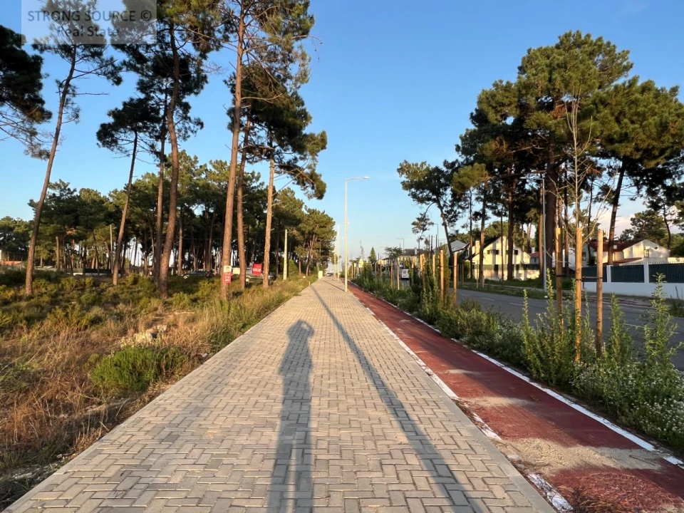 Terreno para Venda em Charneca de Caparica e Sobreda Foto 11