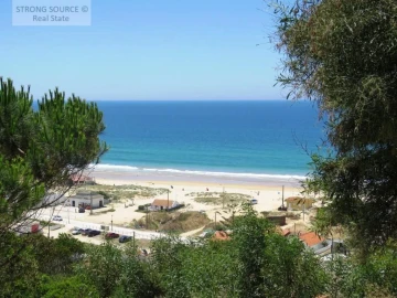 Terreno para Venda em Charneca de Caparica e Sobreda