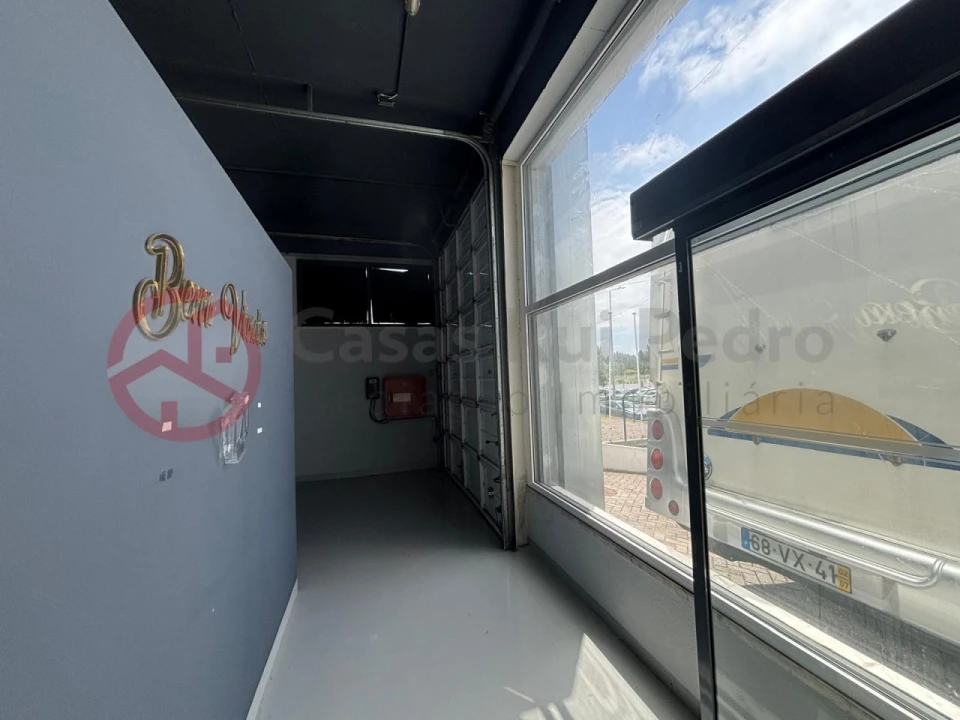 Armazém para Arrendamento em Corroios Foto 10