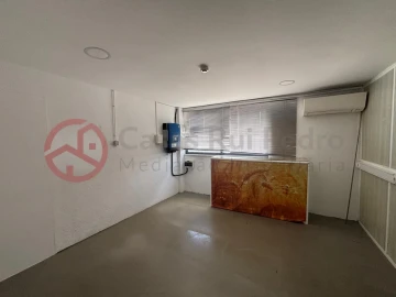 Armazém para Arrendamento em Corroios