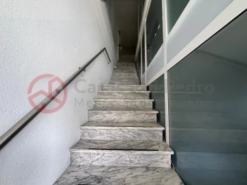 Armazém para Arrendamento em Corroios